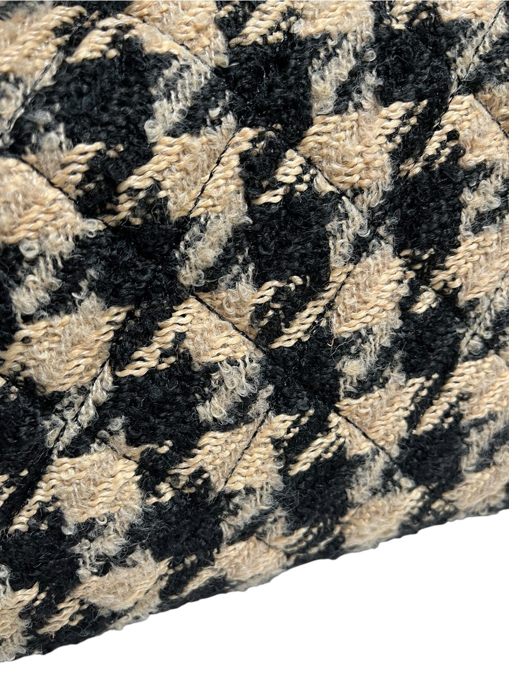 Houndstooth Tweed Black and Beige Flap Bag w/Chain Strap - Picture 6 of 8
